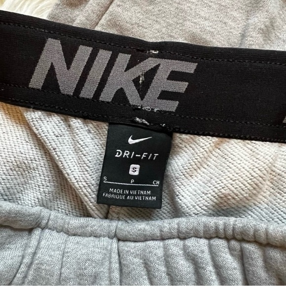 Nike gray sweat pants size S - Picture 2 of 2